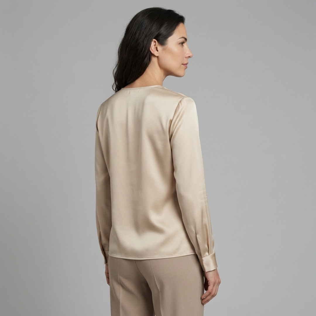 Elara - Elegancka satynowa bluzka z dekoltem V