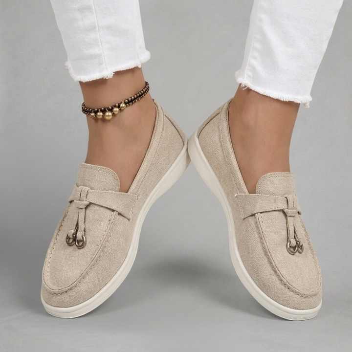 Halina - Damskie Loafersy z Detalem Frędzli i Lekką Platformą